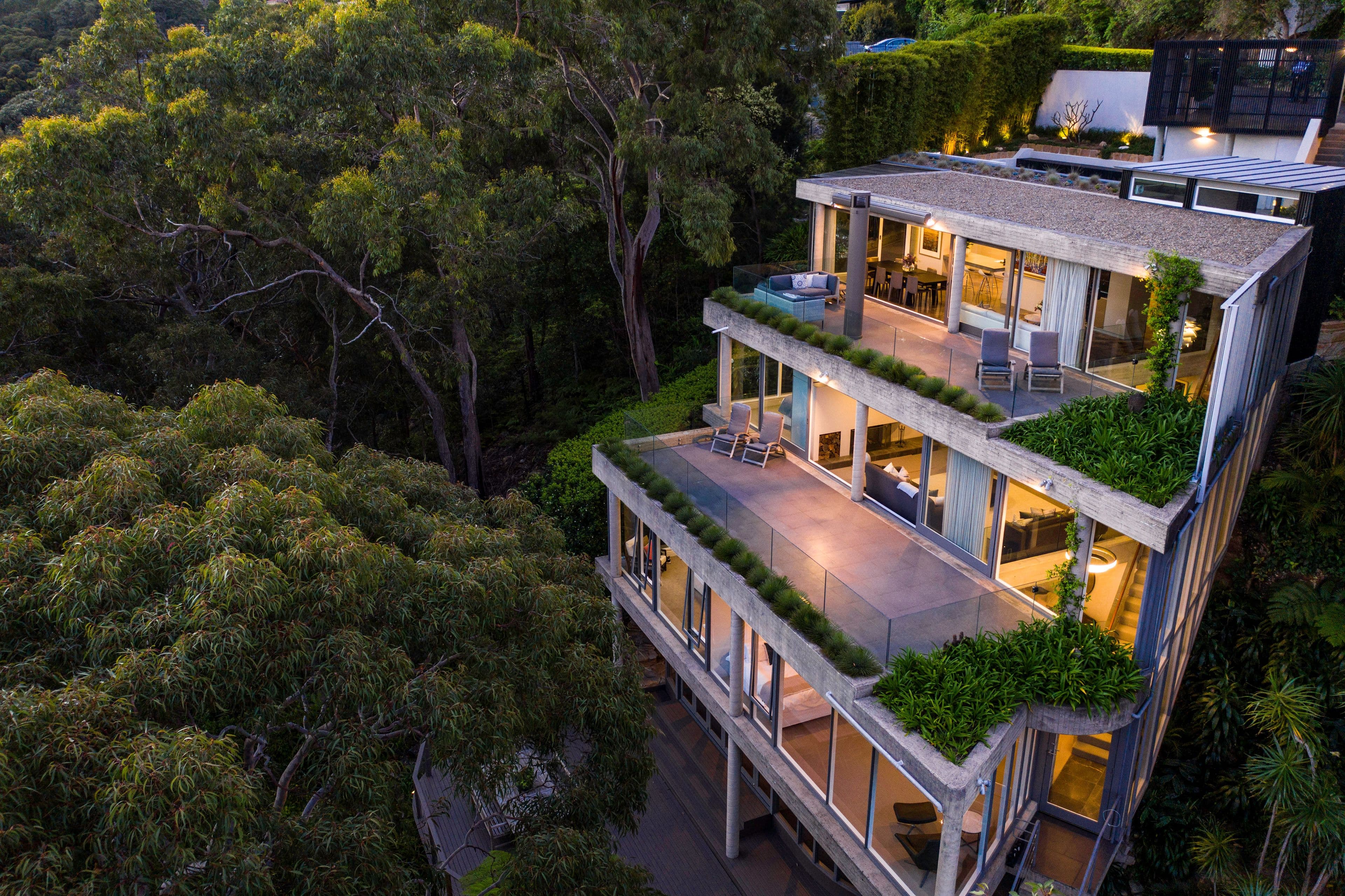 41 The Scarp, Castlecrag - Image 1