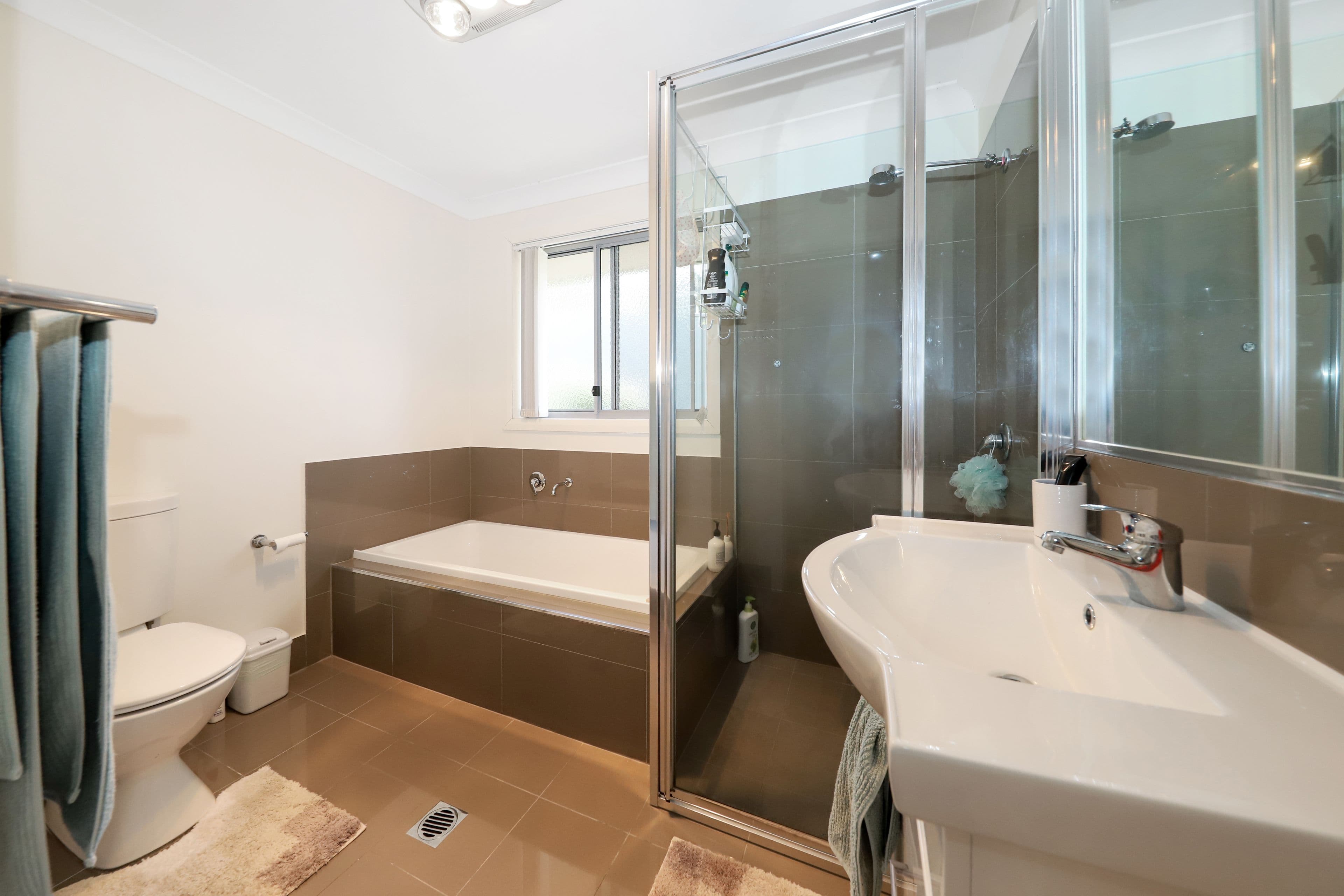 24 Booral Avenue, Tumut NSW 2720, Tumut - Thumbnail 4
