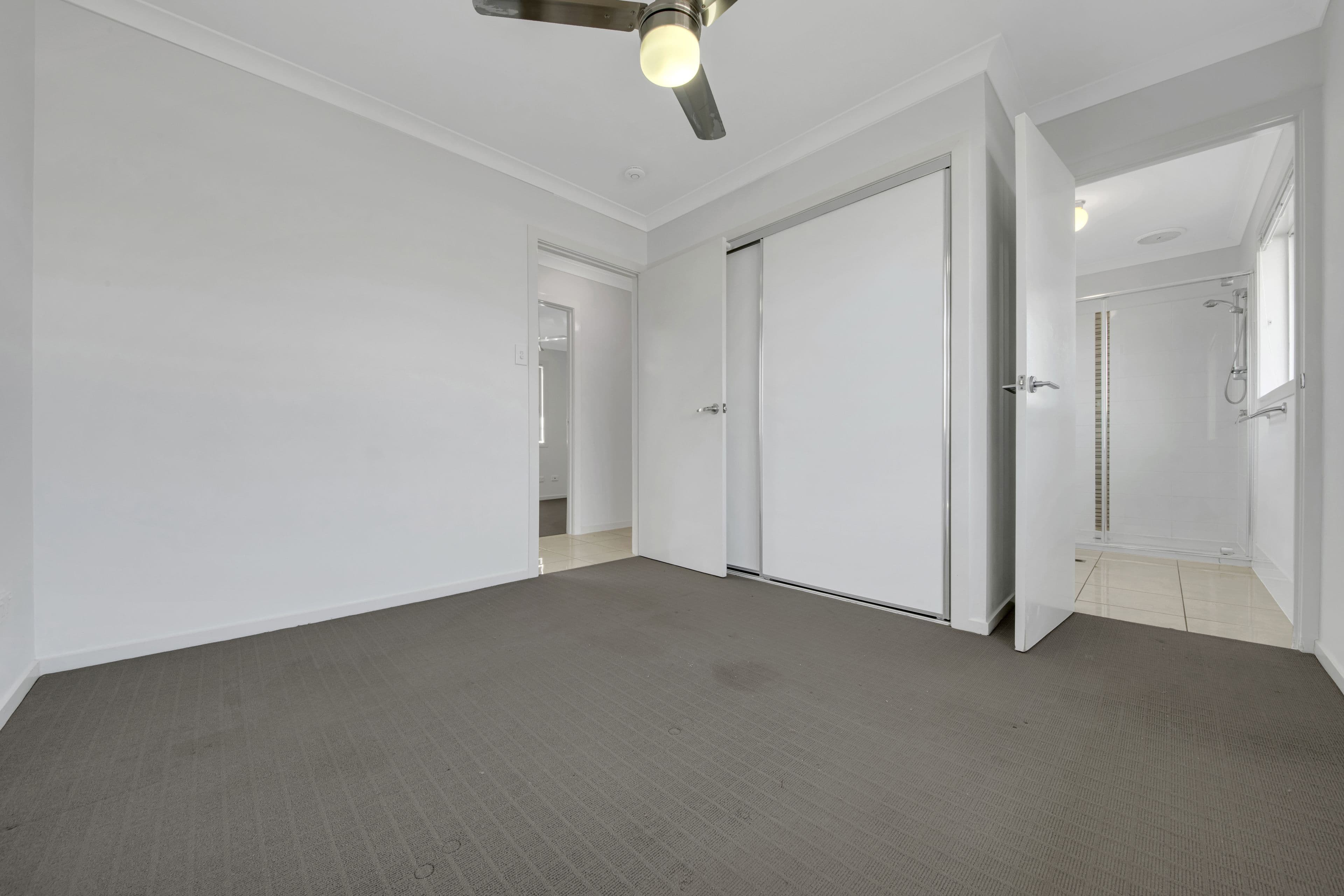 8 Oystercatcher Road, Kirkwood QLD 4680, Kirkwood - Thumbnail 5
