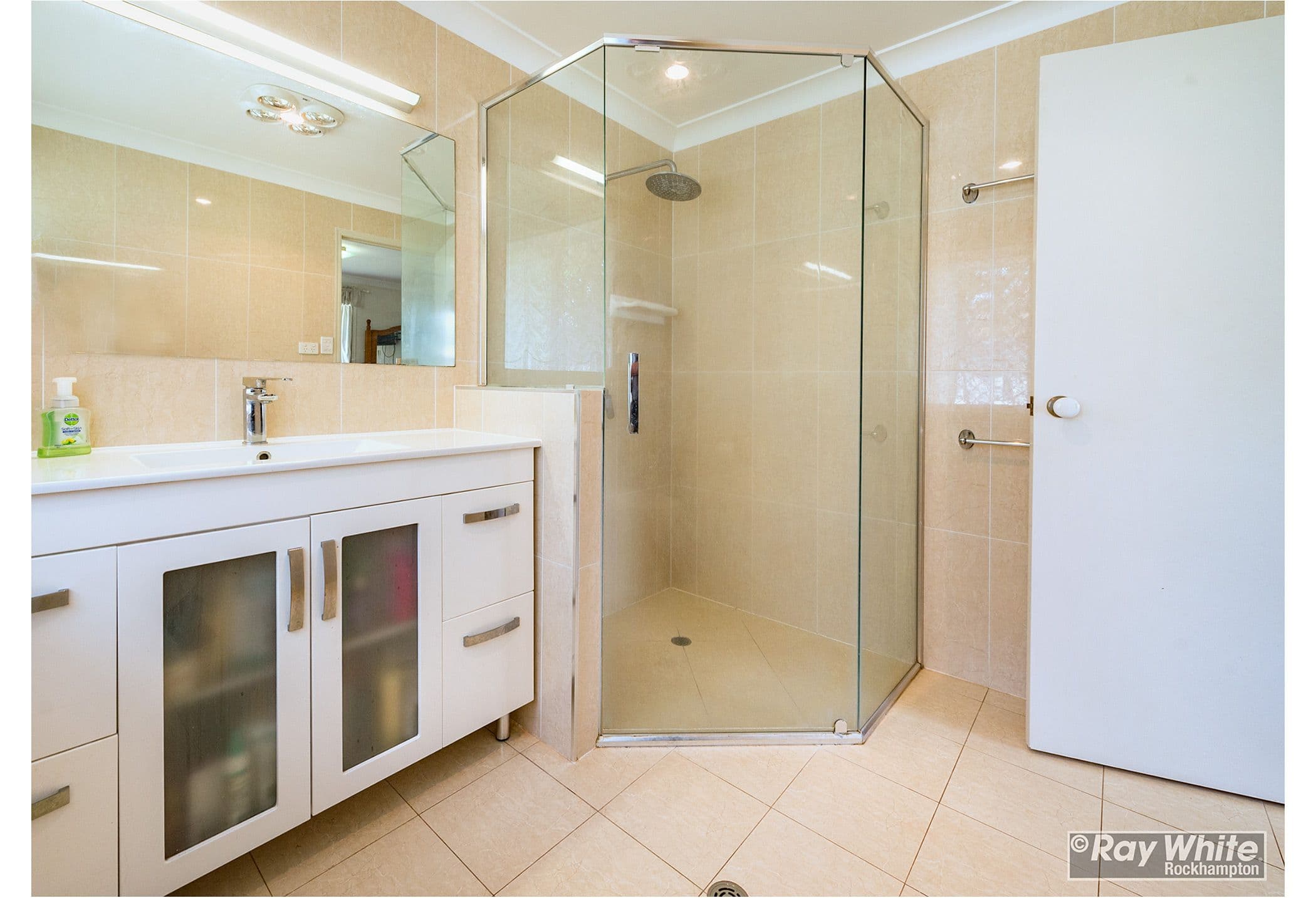 11 Davey Avenue, Frenchville QLD 4701, Frenchville - Thumbnail 6