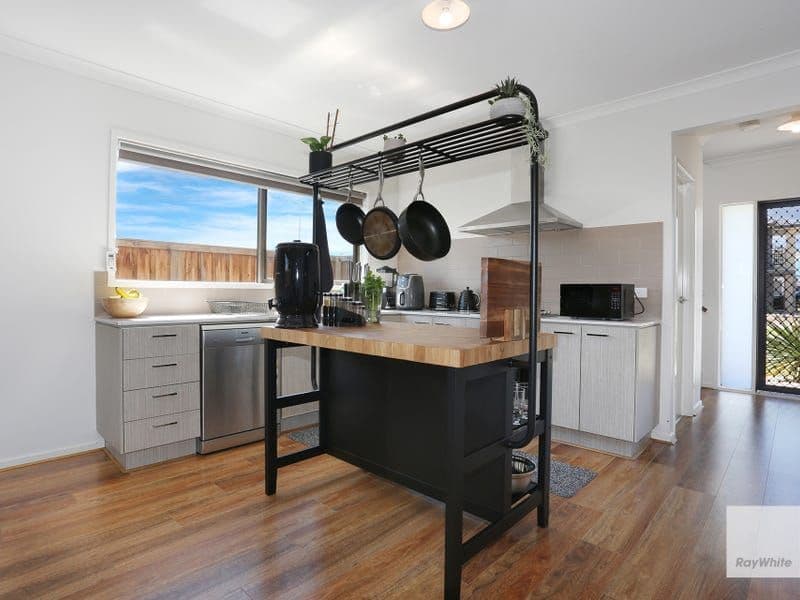 36 Mirka Way, Point Cook VIC 3030, Point Cook - Thumbnail 2