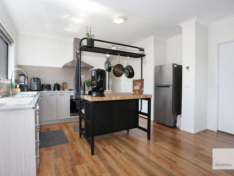 36 Mirka Way, Point Cook VIC 3030, Point Cook - Thumbnail 3