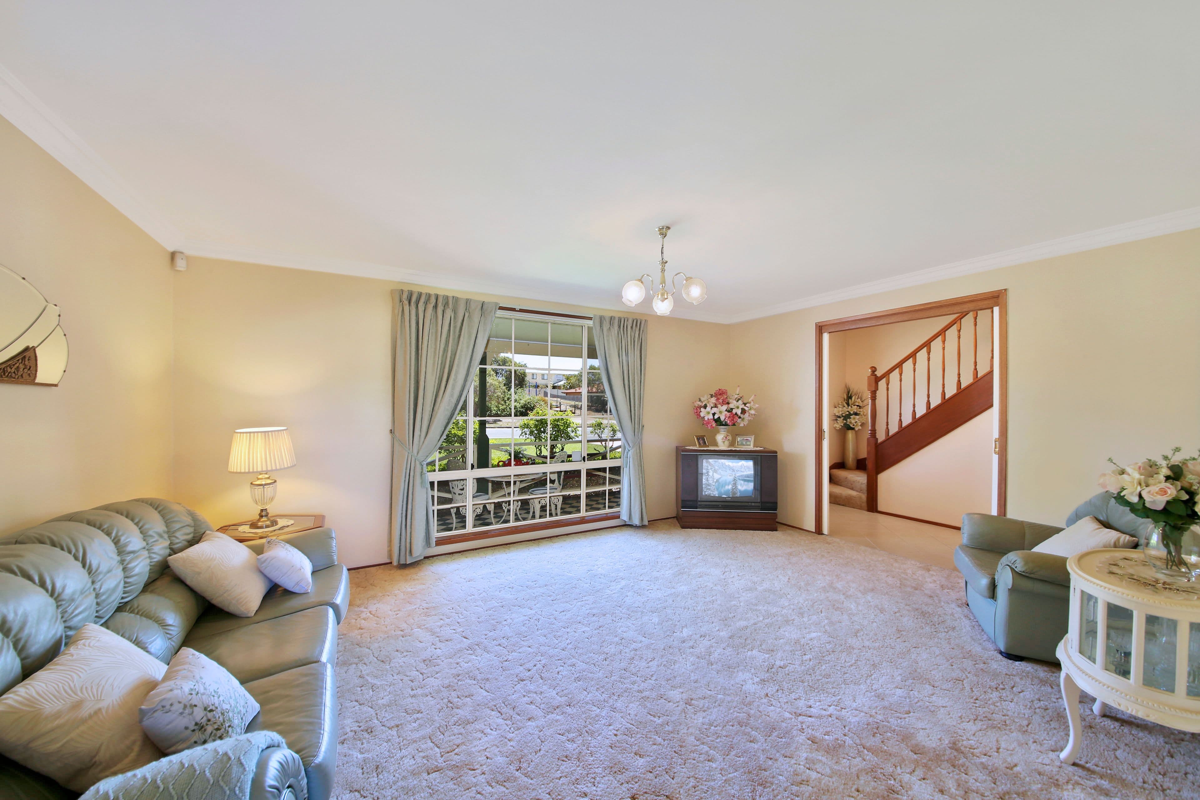 29 Central Park Drive, Bow Bowing - Thumbnail 3