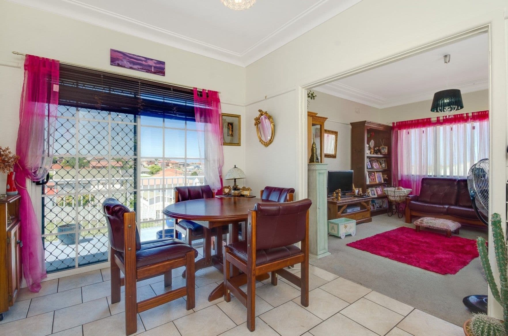 27 Lake Heights Road, LAKE HEIGHTS NSW 2502, Lake Heights - Thumbnail 2