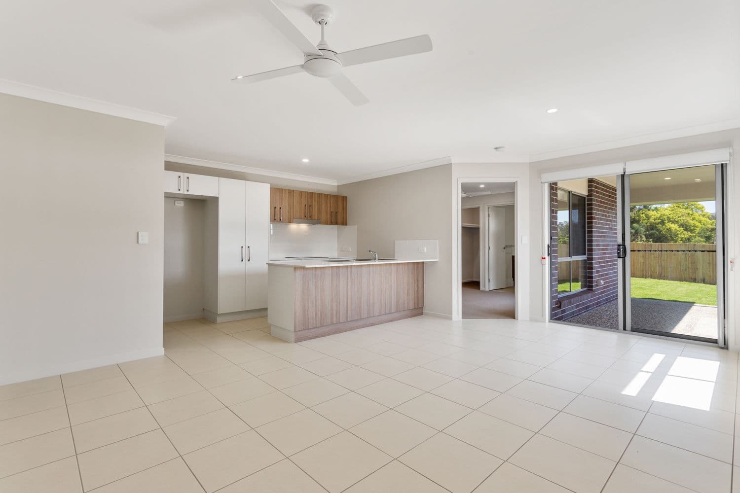 4 Outlook Rise, MOOLOOLAH VALLEY QLD 4553, Mooloolah Valley - Thumbnail 2