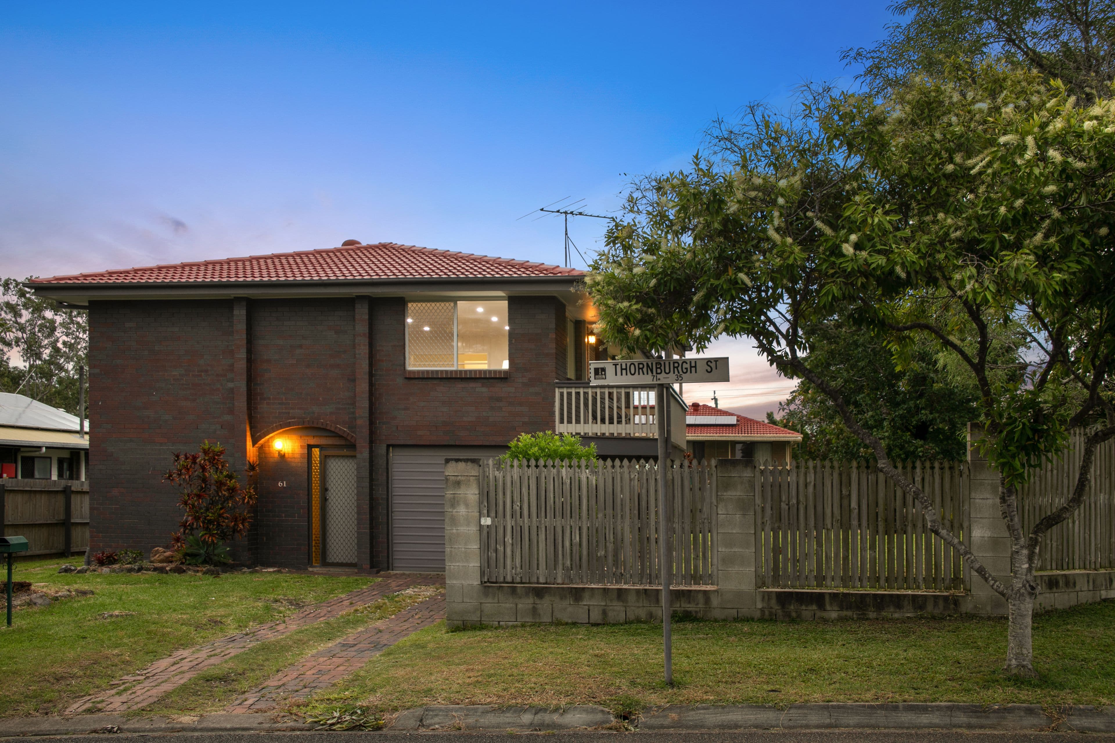 61 Thornburgh Street, Oxley QLD 4075, Oxley - Thumbnail 2