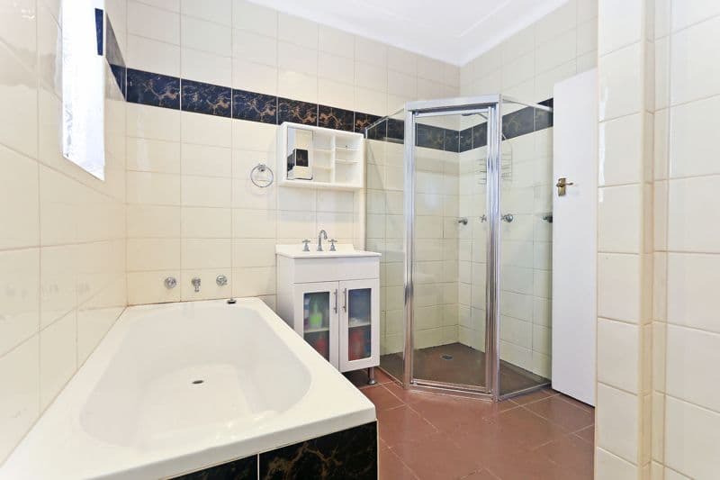 8 Lals Parade, FAIRFIELD EAST NSW 2165, Fairfield East - Thumbnail 6