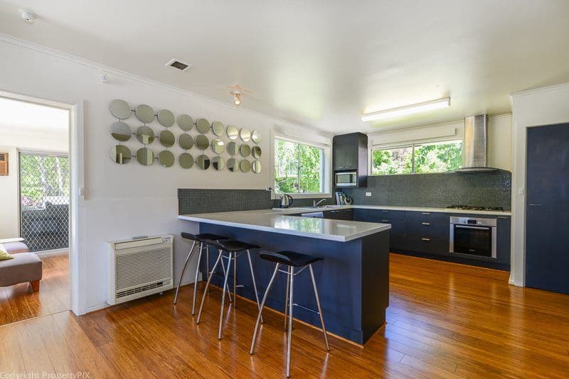 10 Lauramont Avenue, SANDY BAY TAS 7005, Sandy Bay - Thumbnail 2