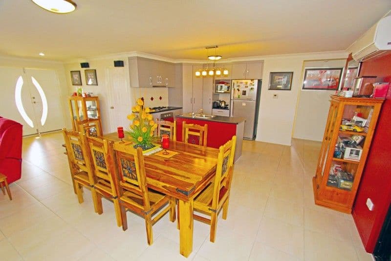 25 Aztec Court, YEPPOON QLD 4703, Yeppoon - Thumbnail 2