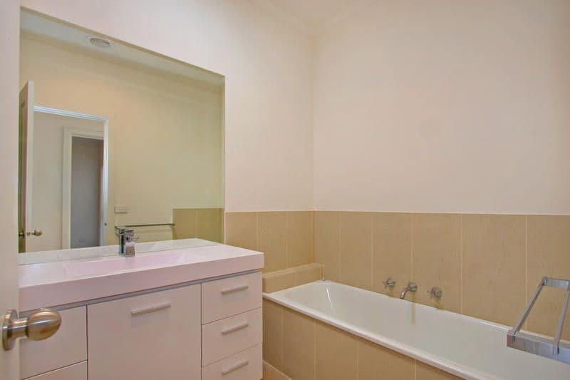 72 Woonton Crescent, ROSEBUD VIC 3939, Rosebud - Thumbnail 4