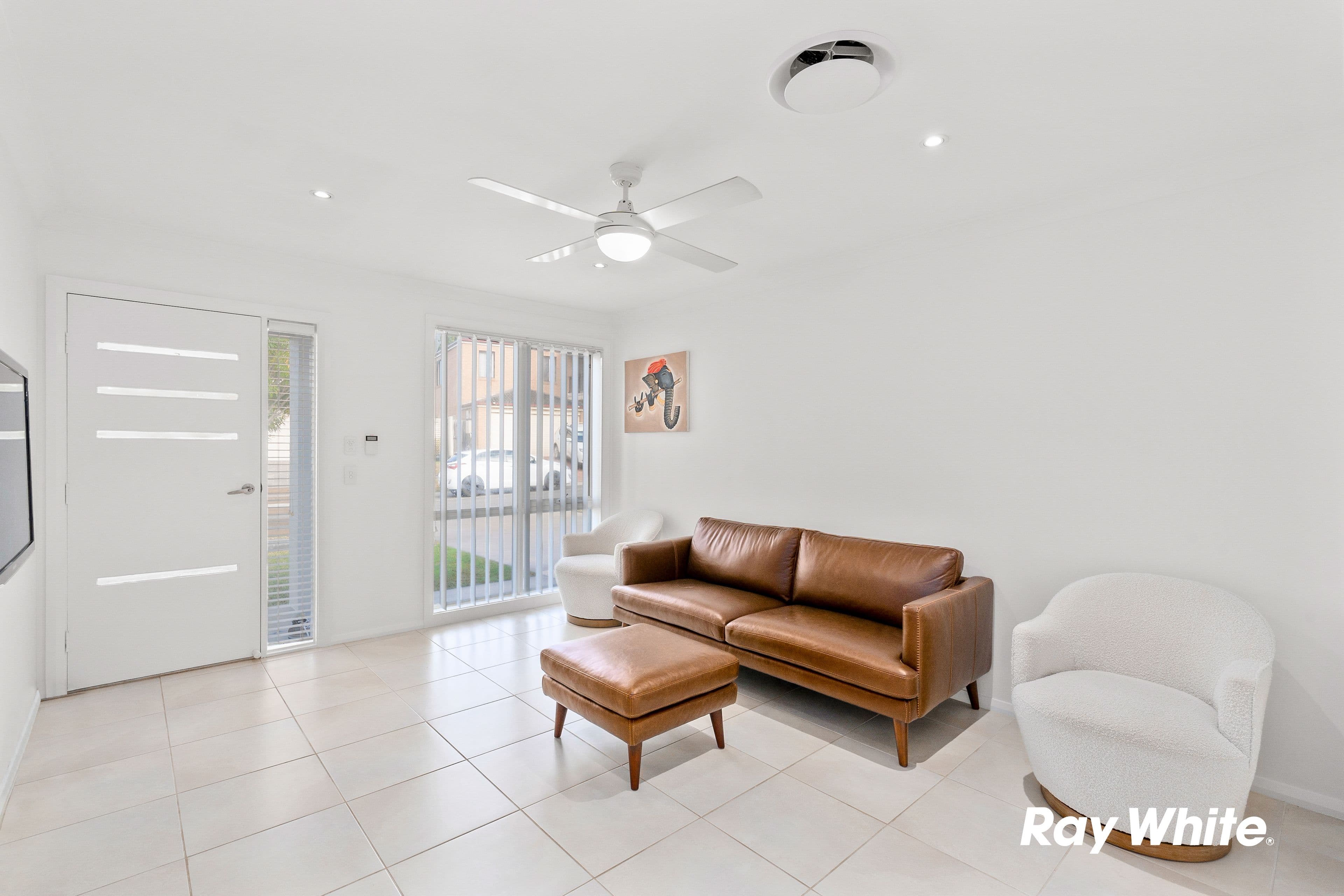 3 Clapham Street, Stanhope Gardens NSW 2768, Stanhope Gardens - Thumbnail 2
