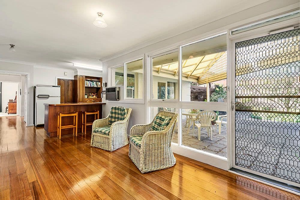 16 Towong Court, DONCASTER EAST VIC 3109, Doncaster East - Thumbnail 2