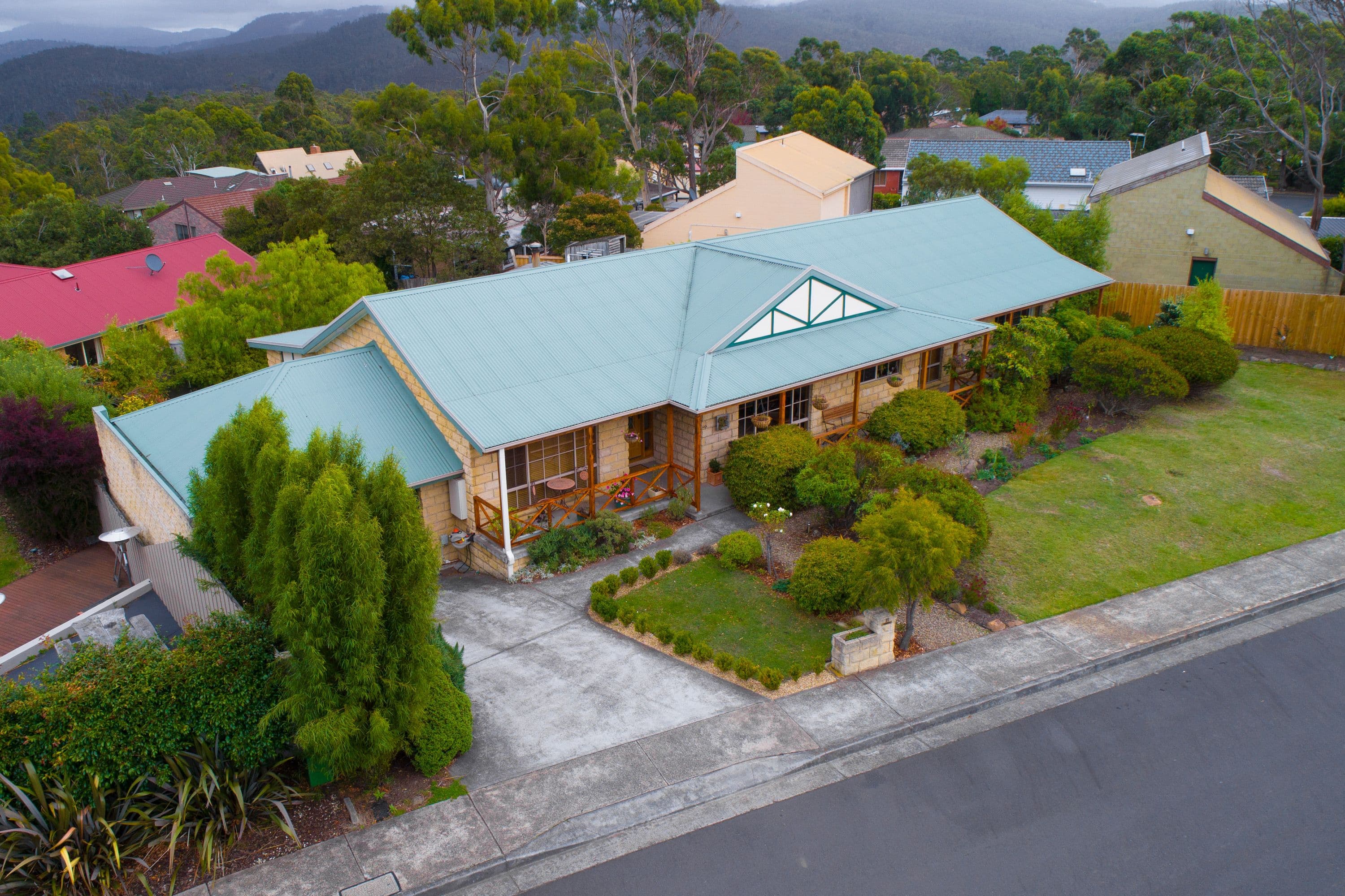 18 Weemala Court, Mount Nelson TAS 7007, Mount Nelson - Image 1