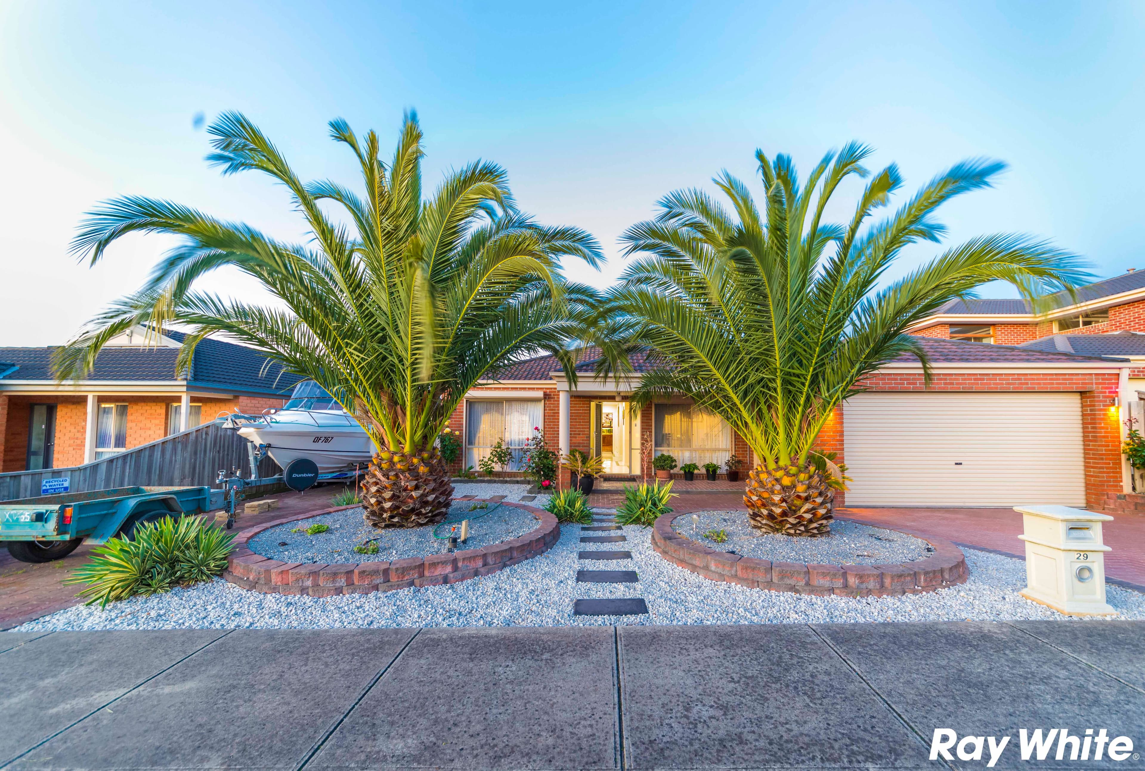 29 Honey Myrtle Way, Cranbourne VIC 3977, Cranbourne - Thumbnail 2