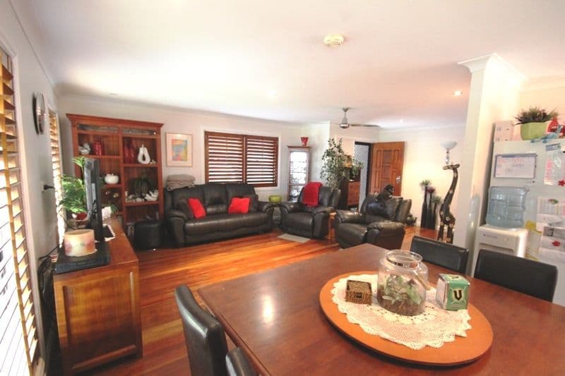 81 Jacaranda Avenue, Tweed Heads West NSW 2485, Tweed Heads West - Thumbnail 2
