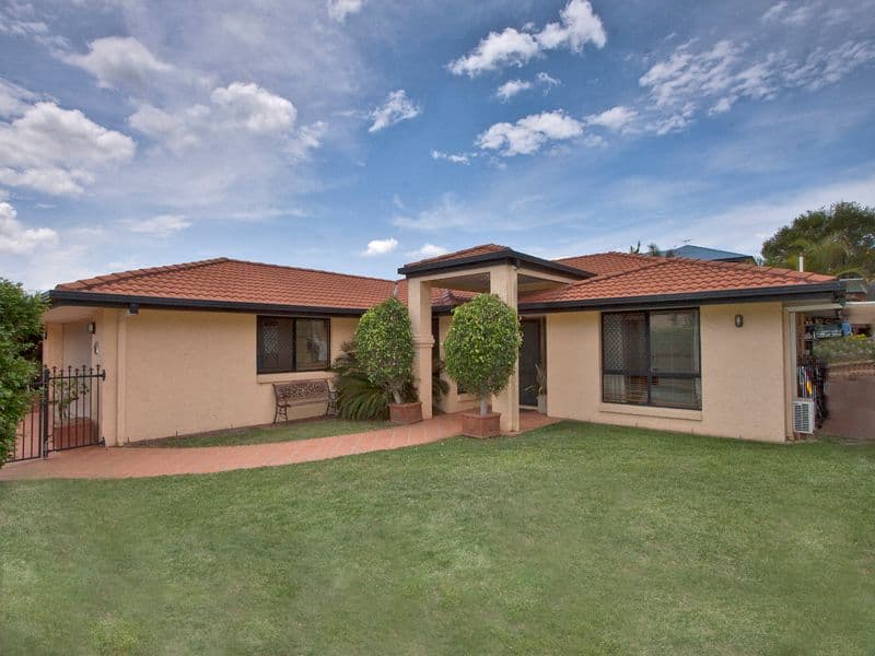 42 Lancewood Drive, ALBANY CREEK QLD 4035, Albany Creek - Thumbnail 2