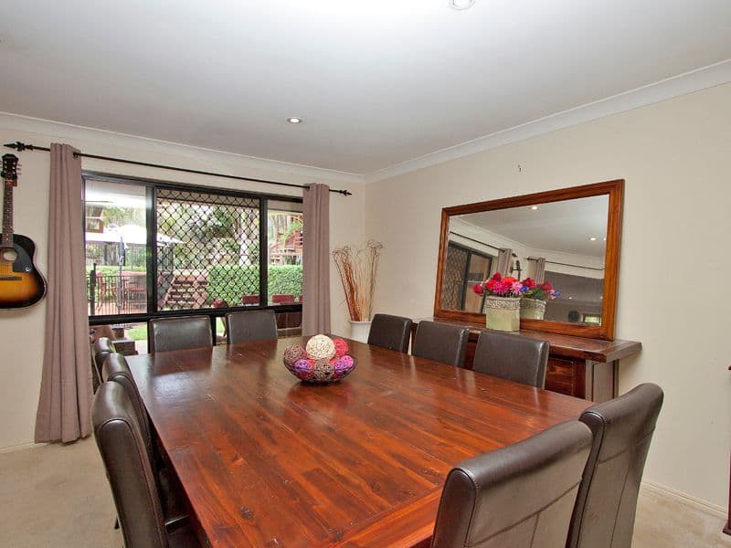 42 Lancewood Drive, ALBANY CREEK QLD 4035, Albany Creek - Thumbnail 4