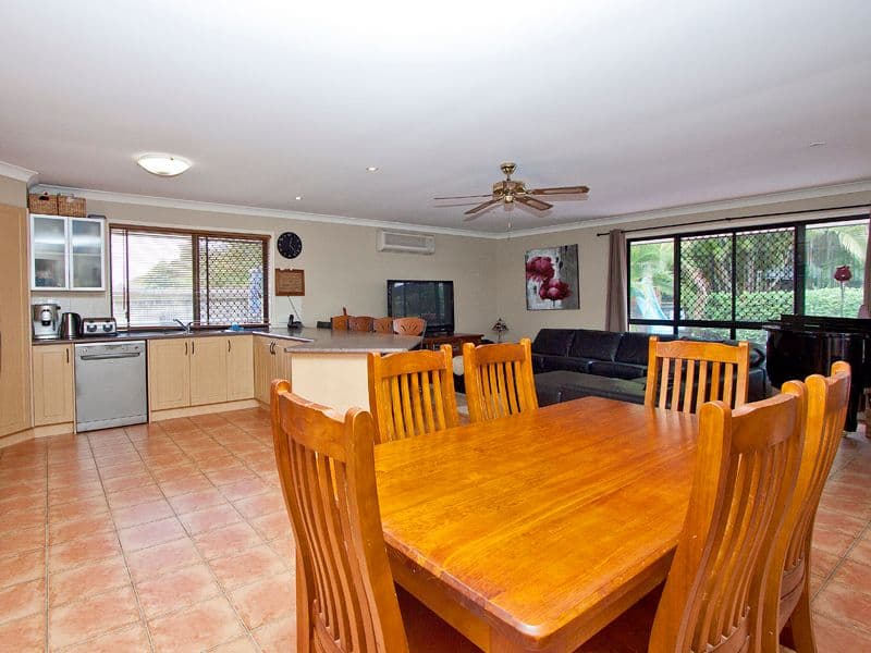 42 Lancewood Drive, ALBANY CREEK QLD 4035, Albany Creek - Thumbnail 6