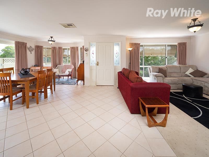 17 Pinot Crescent, COROWA NSW 2646, Corowa - Thumbnail 7