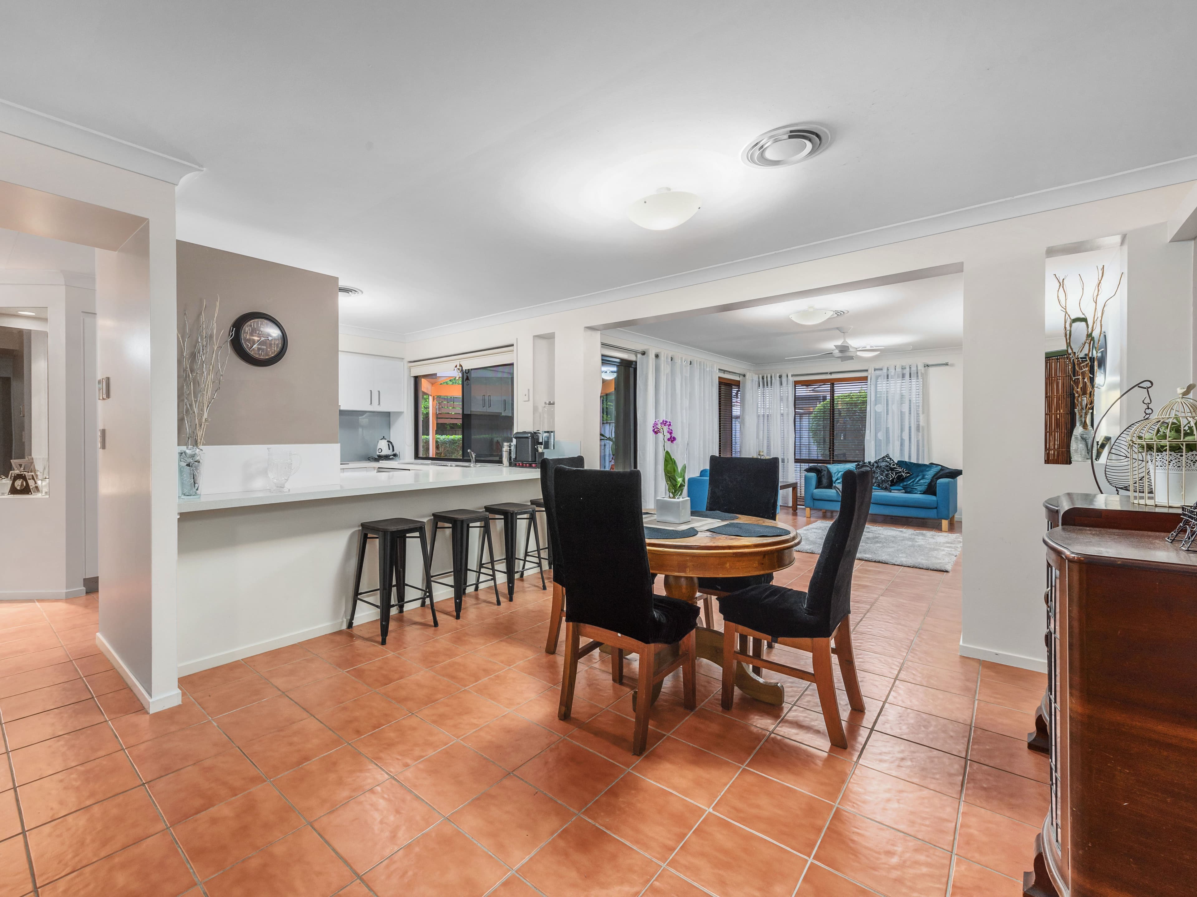 20 Parklane Place, Bulimba QLD 4171, Bulimba - Thumbnail 2