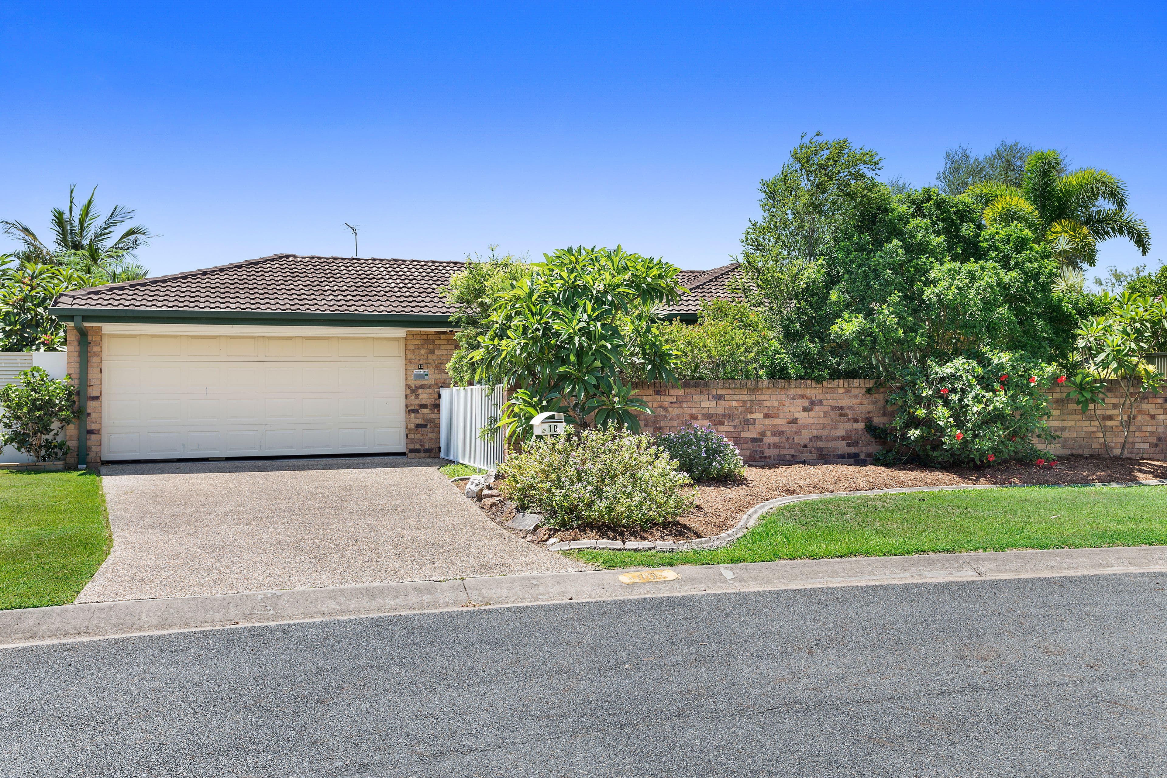 10 Heidelberg Circuit, Robina QLD 4226, Robina - Thumbnail 2