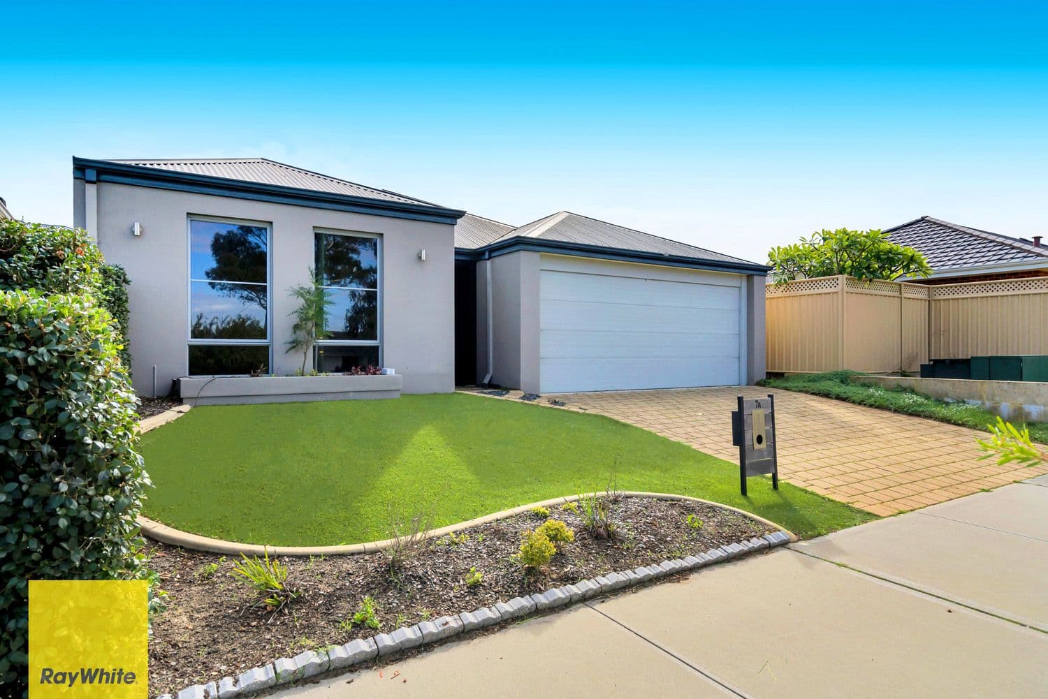 7A Brecknock Way, Girrawheen WA 6064, Girrawheen - Thumbnail 2