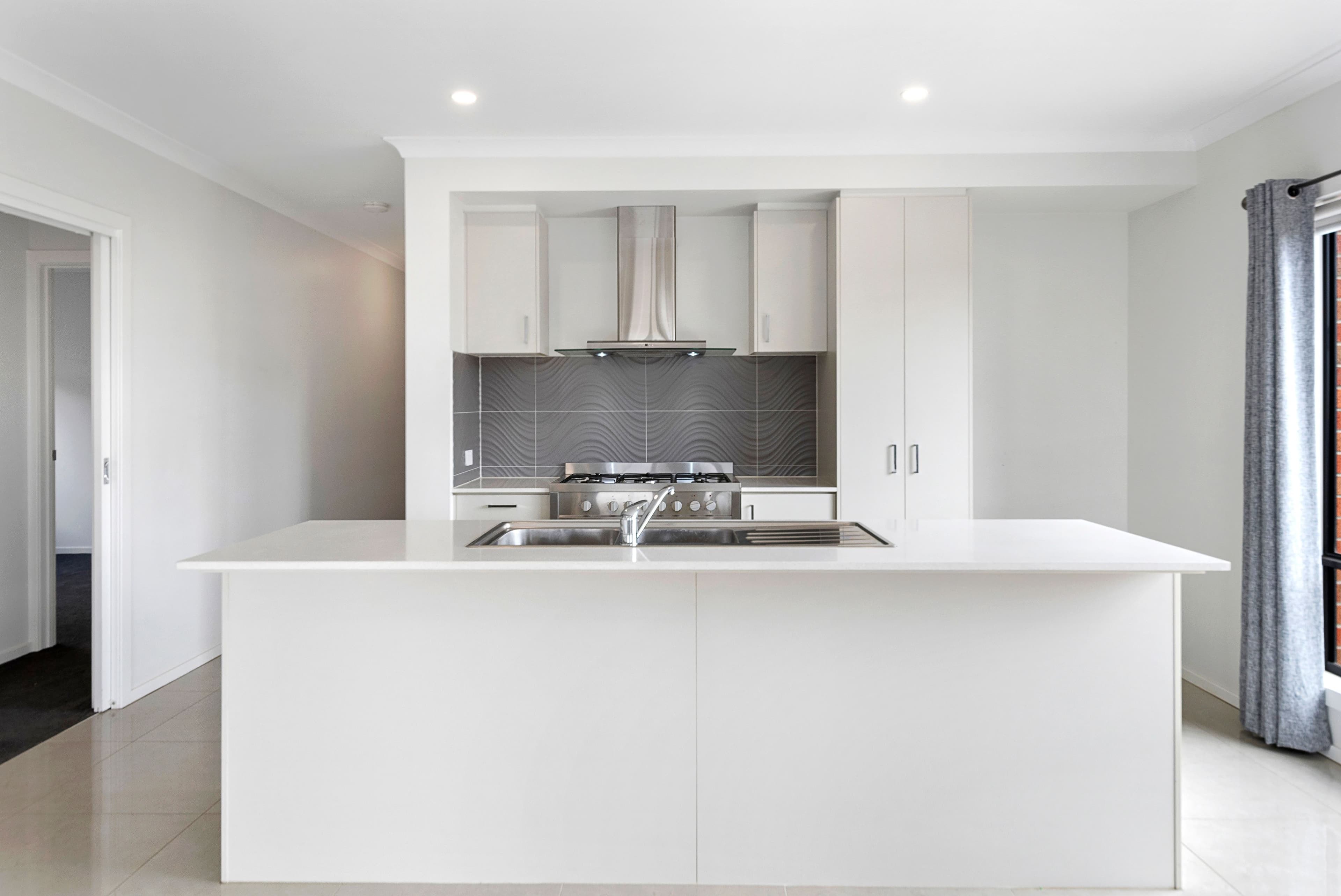 34 Capstone Street, Clyde VIC 3978, Clyde - Thumbnail 5