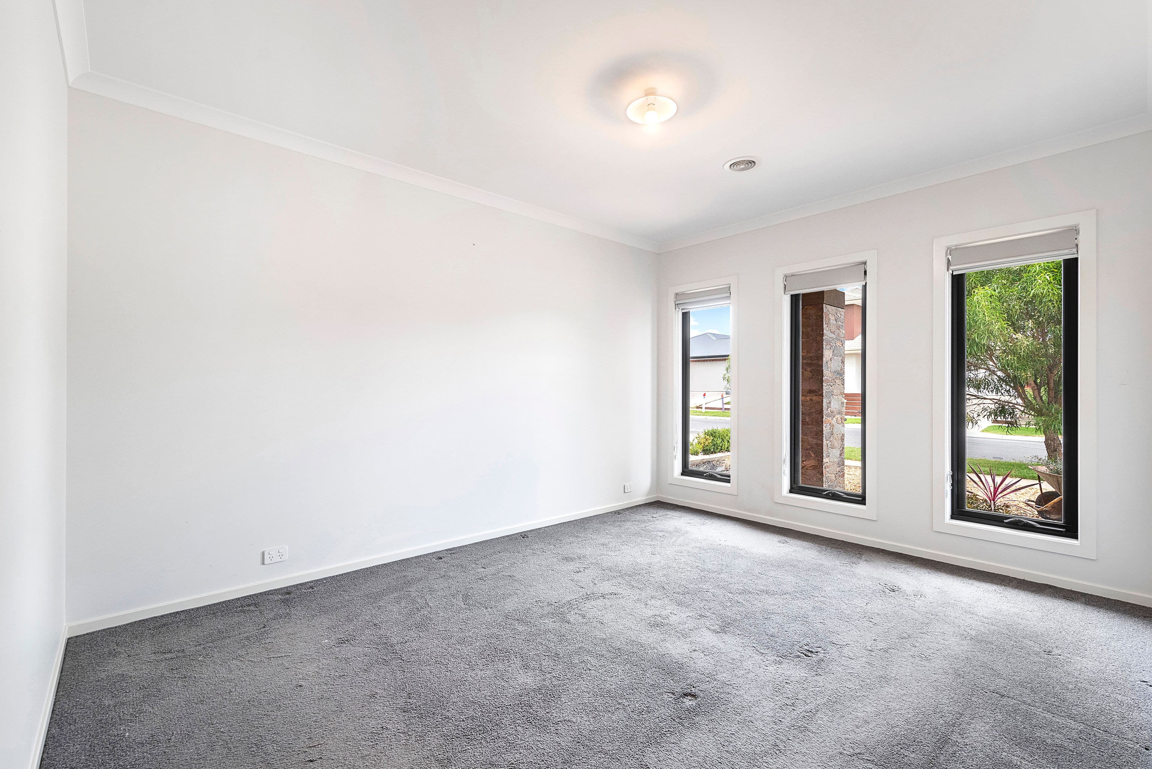 34 Capstone Street, Clyde VIC 3978, Clyde - Thumbnail 7