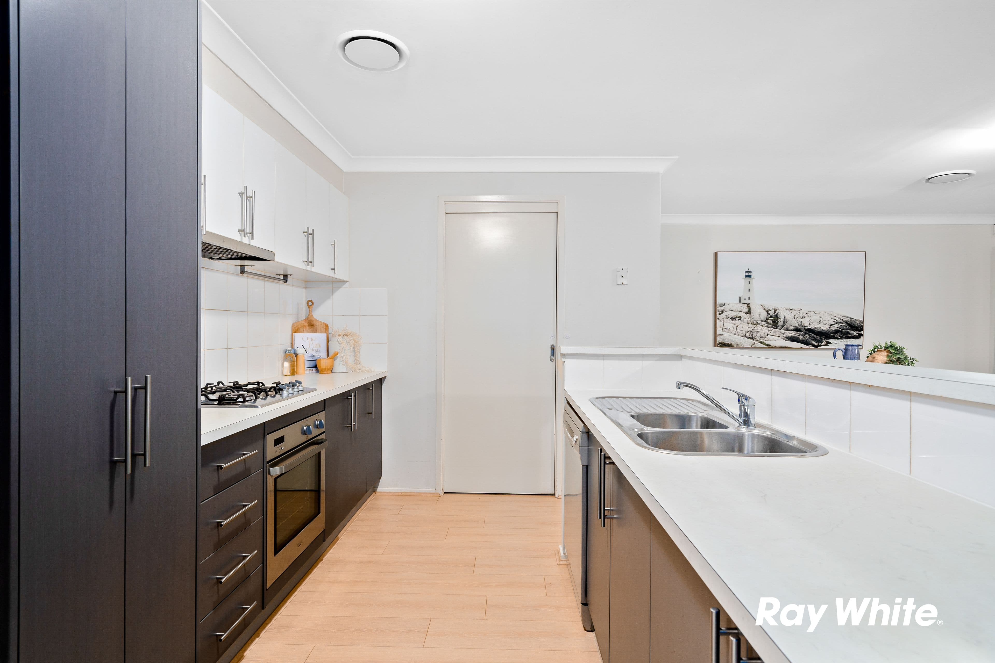 16 Tree Top Circuit, Quakers Hill NSW 2763, Quakers Hill - Thumbnail 3