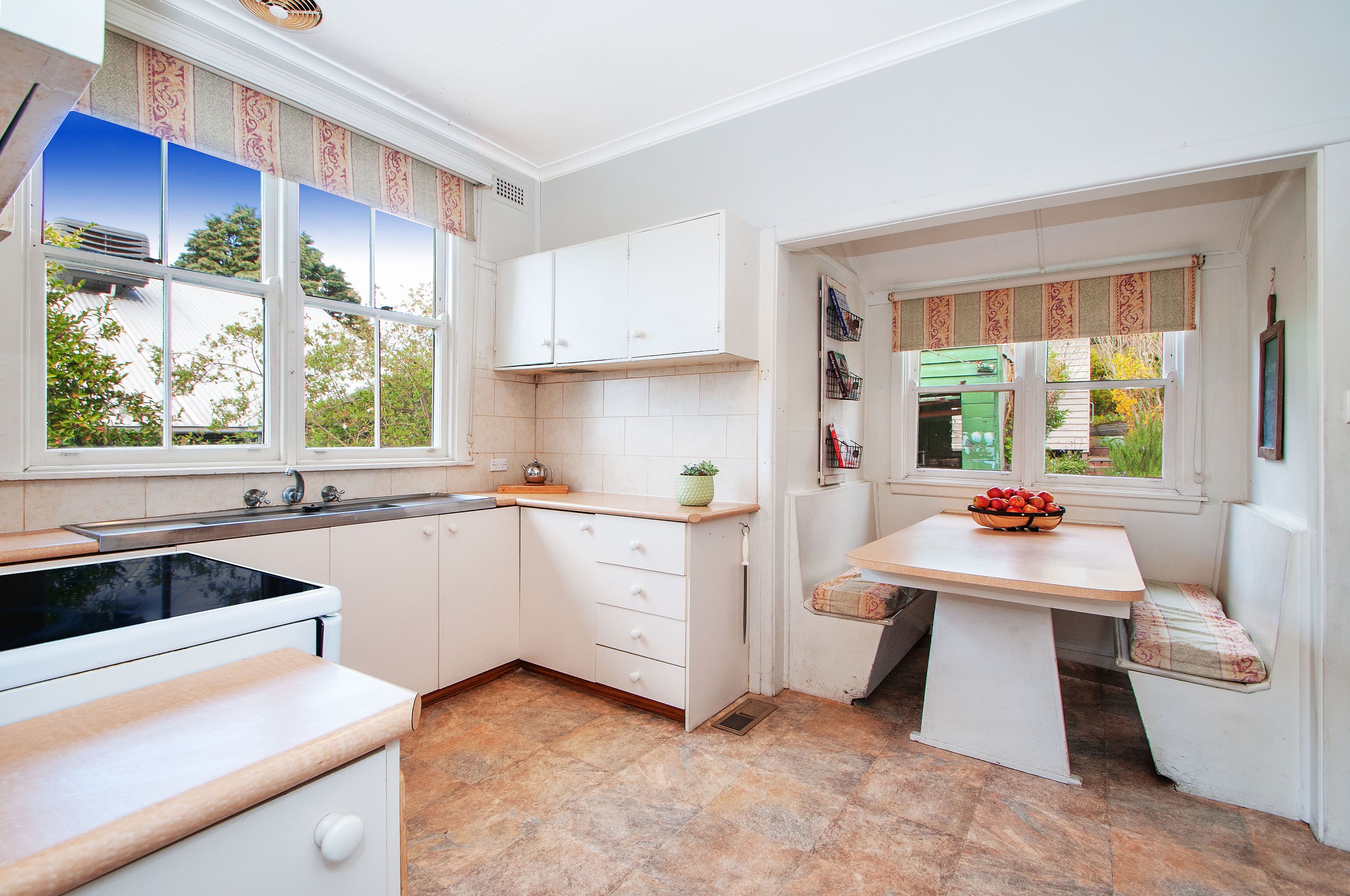 17 Grand View Avenue, Croydon VIC 3136, Croydon - Thumbnail 5