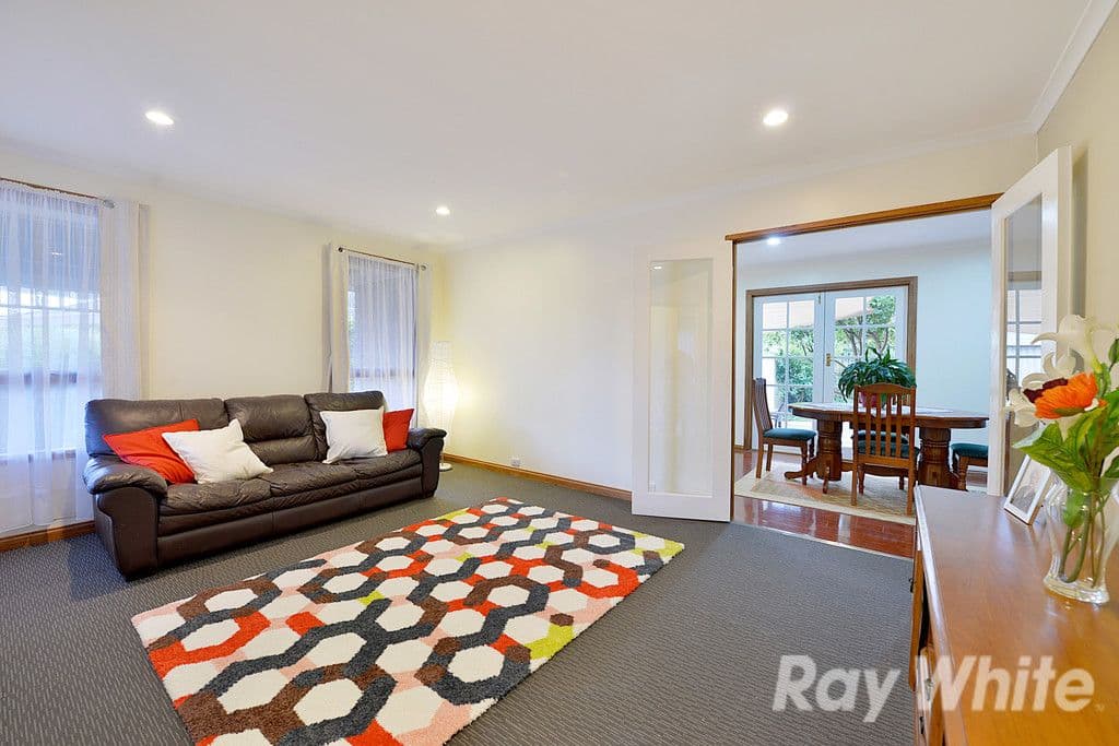 17 Thornley Close, Ferntree Gully VIC 3156, Ferntree Gully - Thumbnail 2