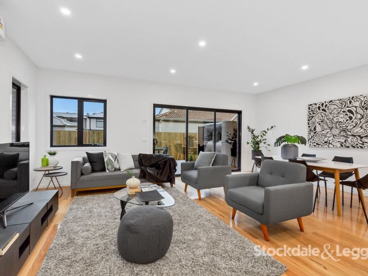 12 Chifley Avenue, GLENROY VIC 3046, Glenroy - Thumbnail 3
