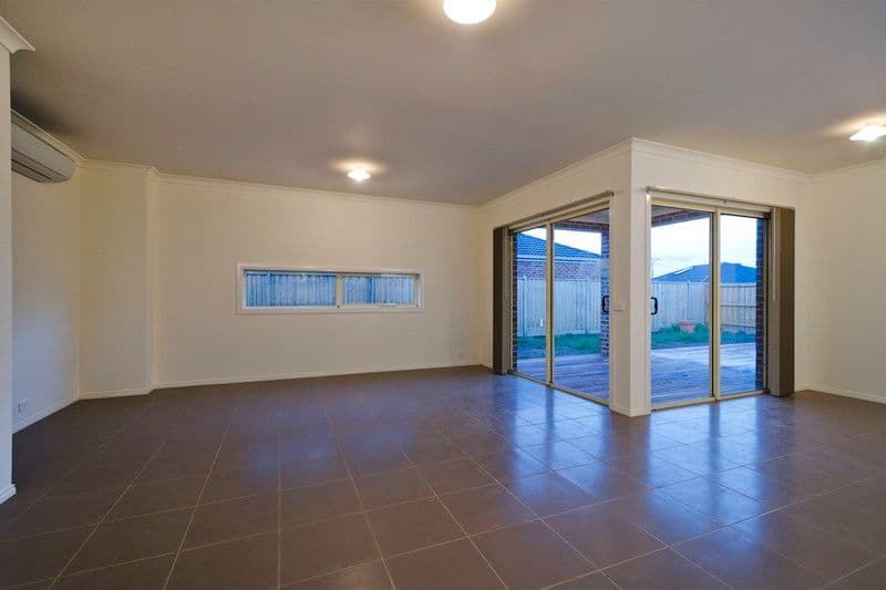 9 Delaney Boulevard, WILLIAMS LANDING VIC 3027, Williams Landing - Thumbnail 5