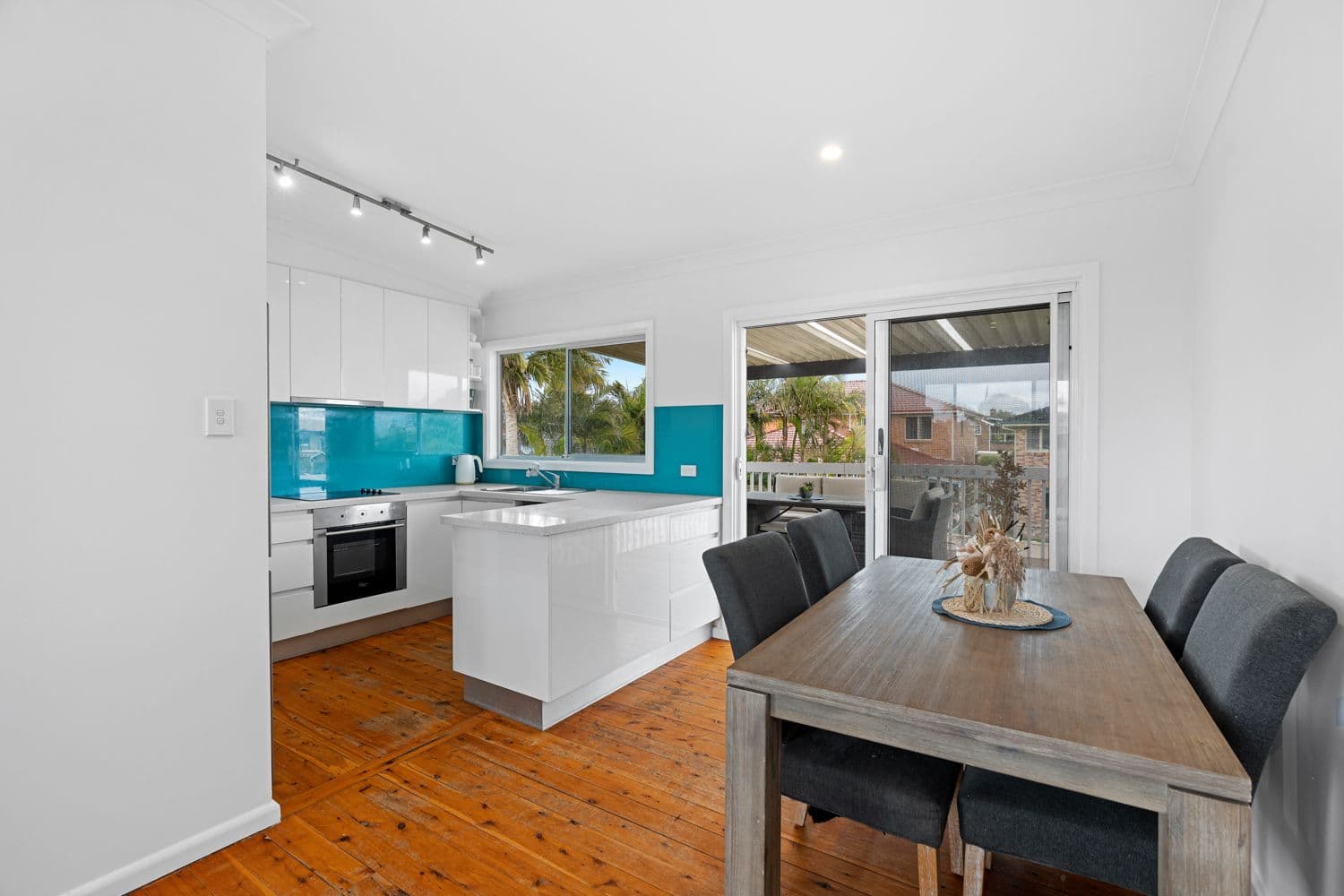 11 Bushlands Avenue, Killarney Vale NSW 2261, Killarney Vale - Thumbnail 5
