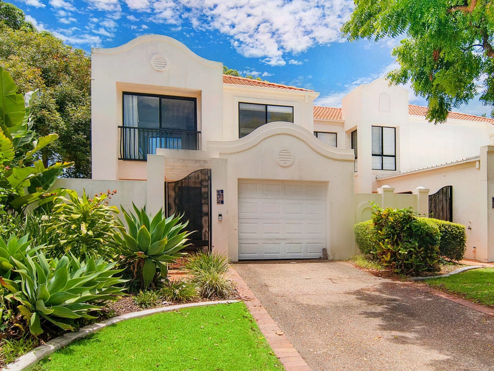 60 Caseys Road, Hope Island QLD 4212, Hope Island - Image 1