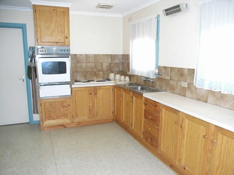 35 Shackell Street, Echuca VIC 3564, Echuca - Thumbnail 3
