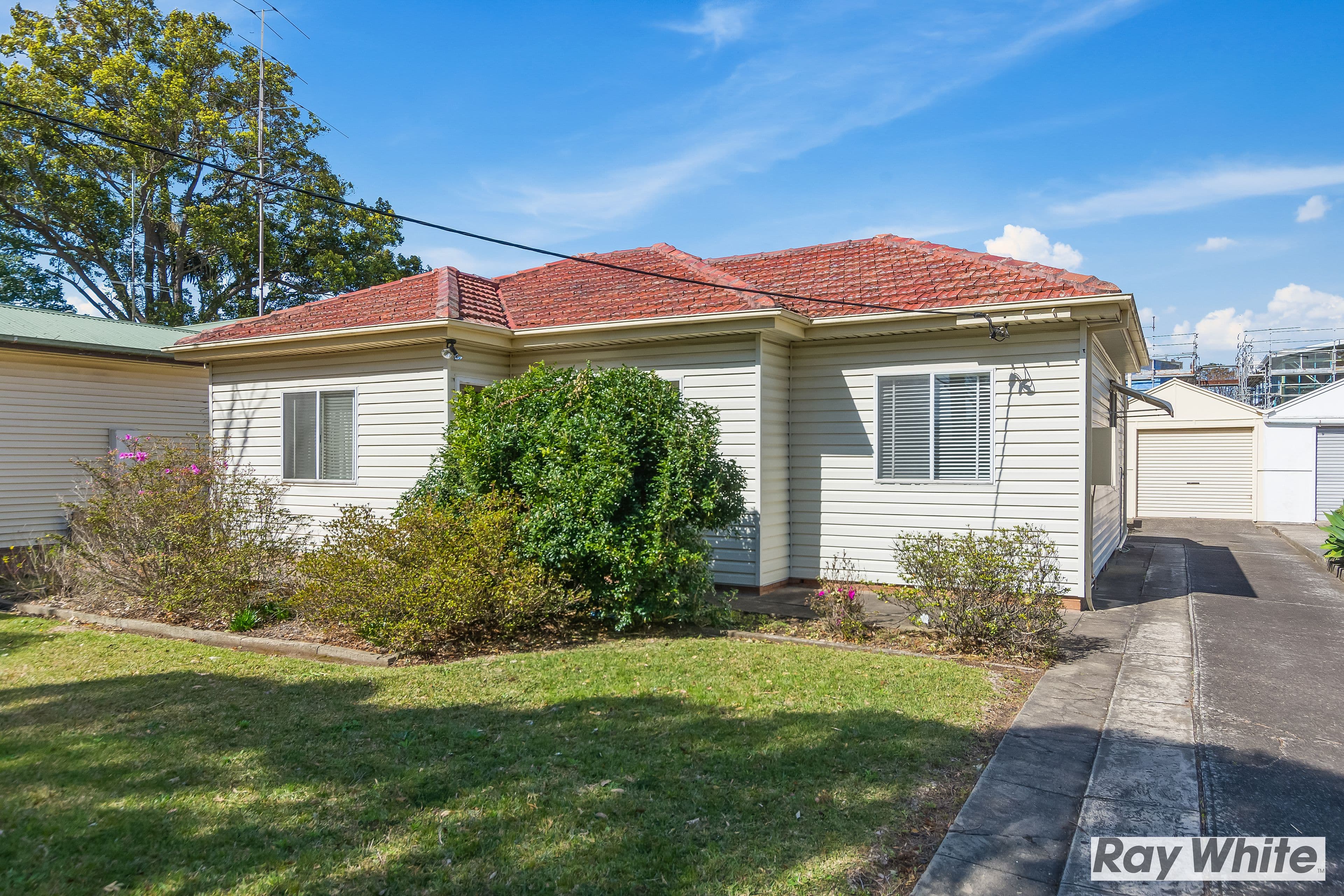 8 Yallah Street, Albion Park Rail - Image 1