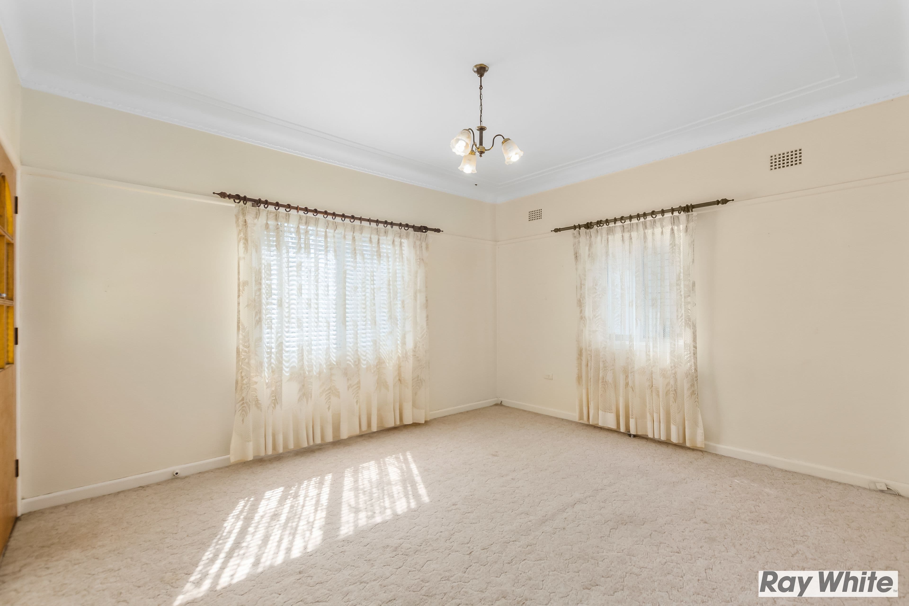 8 Yallah Street, Albion Park Rail - Thumbnail 4