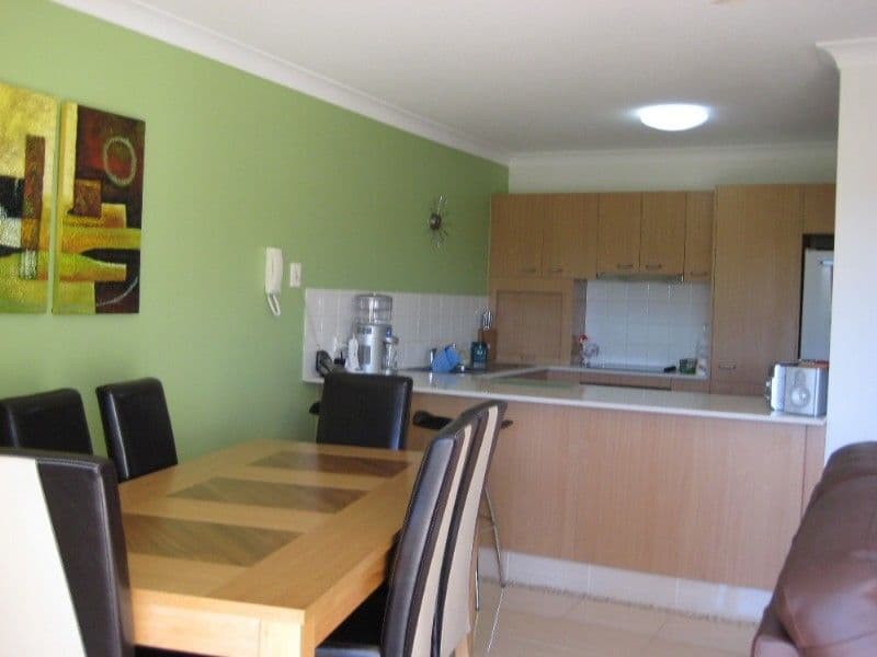 4-6 Oleander Avenue, BIGGERA WATERS QLD 4216, Biggera Waters - Thumbnail 4