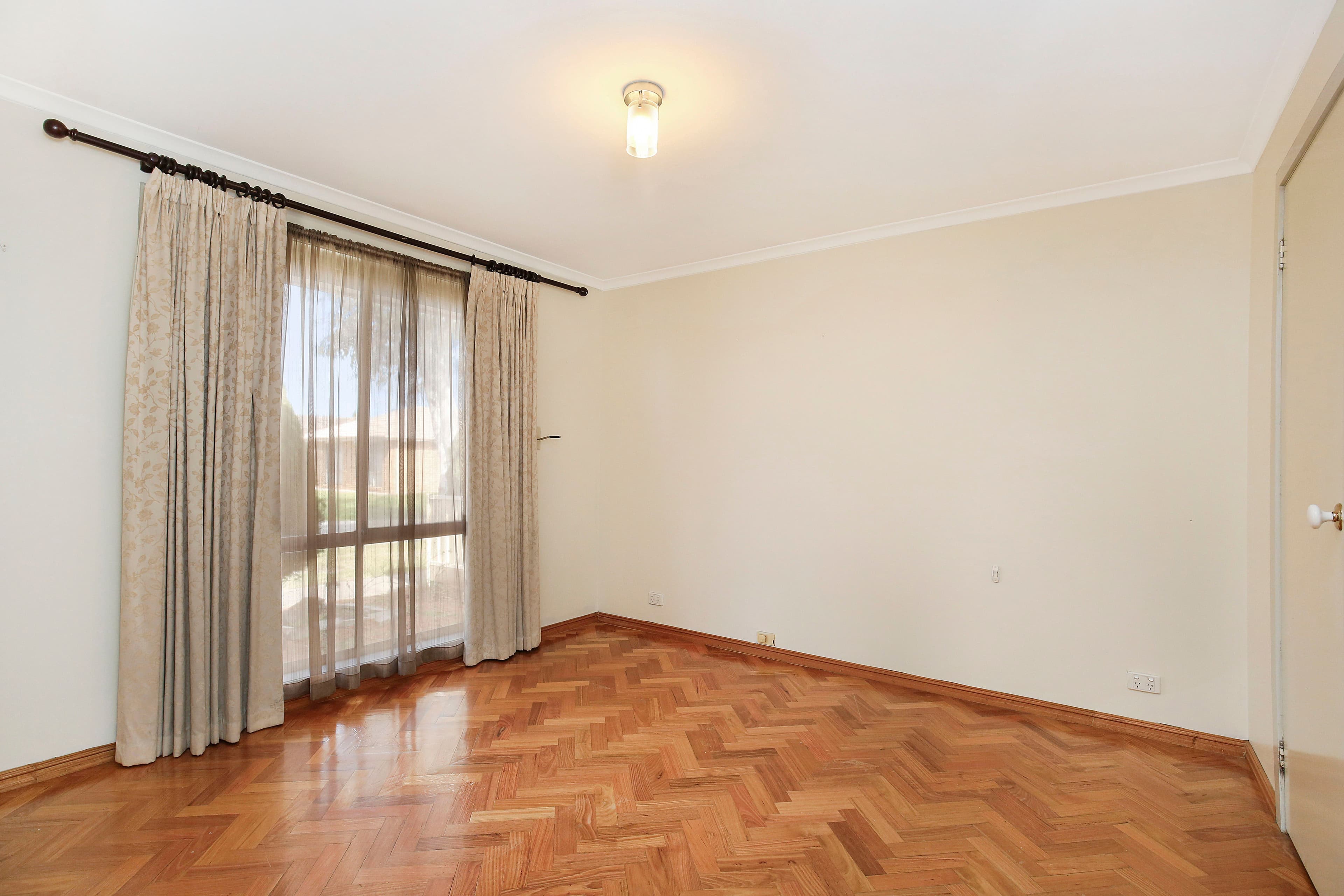 8 Woodlands Place, Lalor VIC 3075, Lalor - Thumbnail 6
