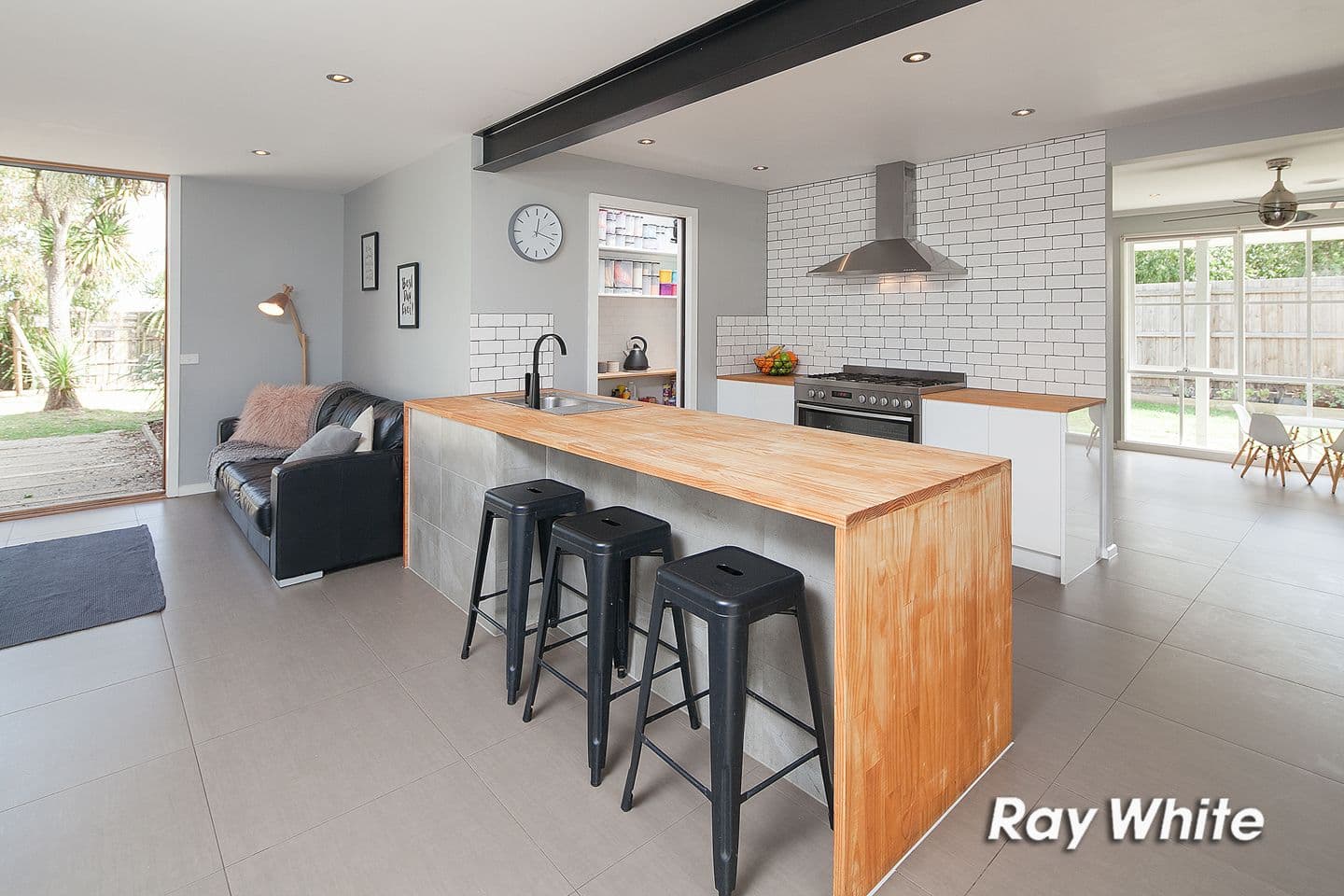 30 Hoffmans Road, Essendon - Thumbnail 5