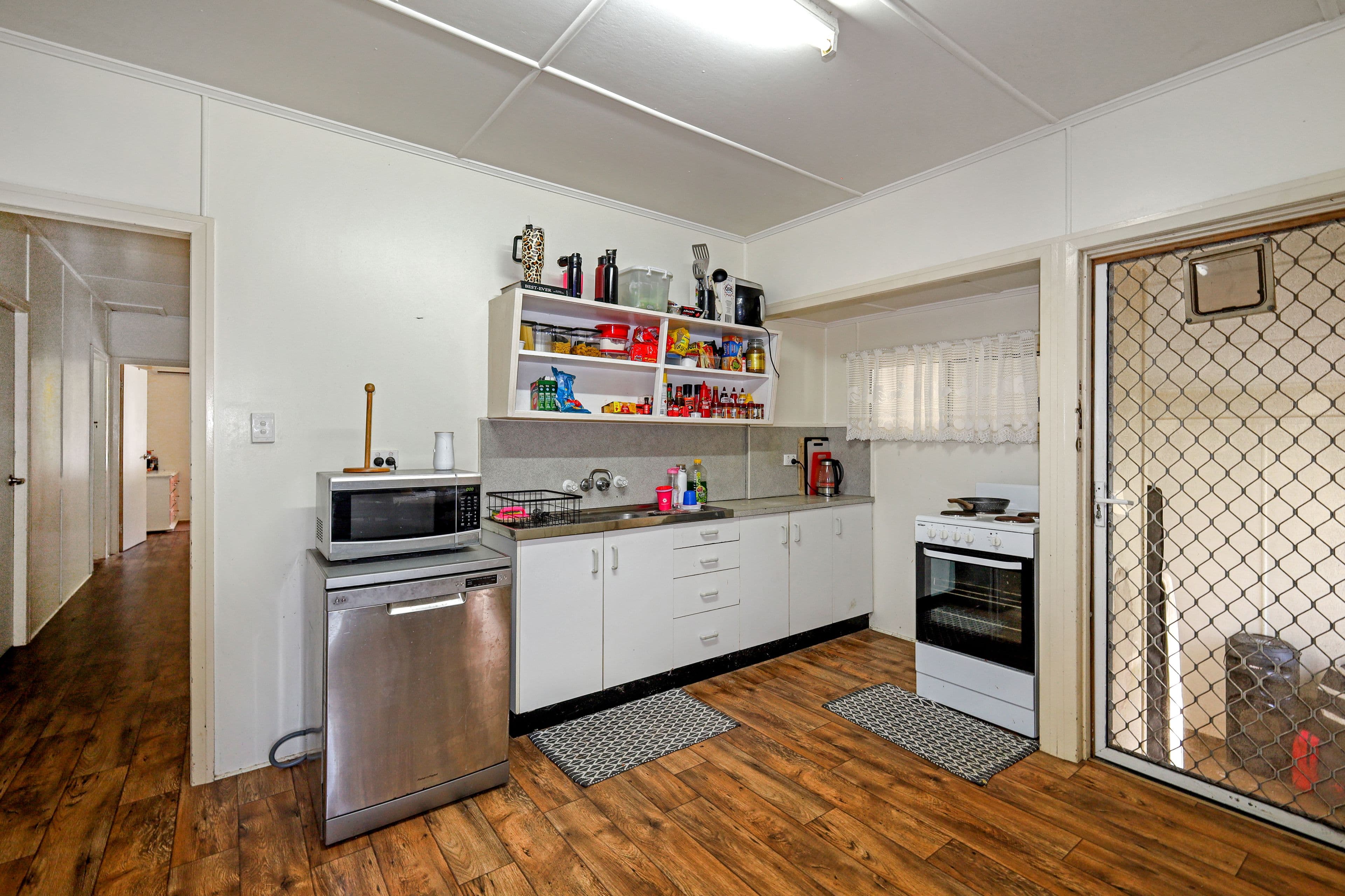 100 Brewers Road, Sarina QLD 4737, Sarina - Thumbnail 6