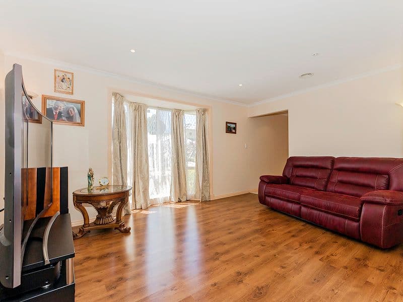 17 STELLA Way, Hoppers Crossing VIC 3029, Hoppers Crossing - Thumbnail 3