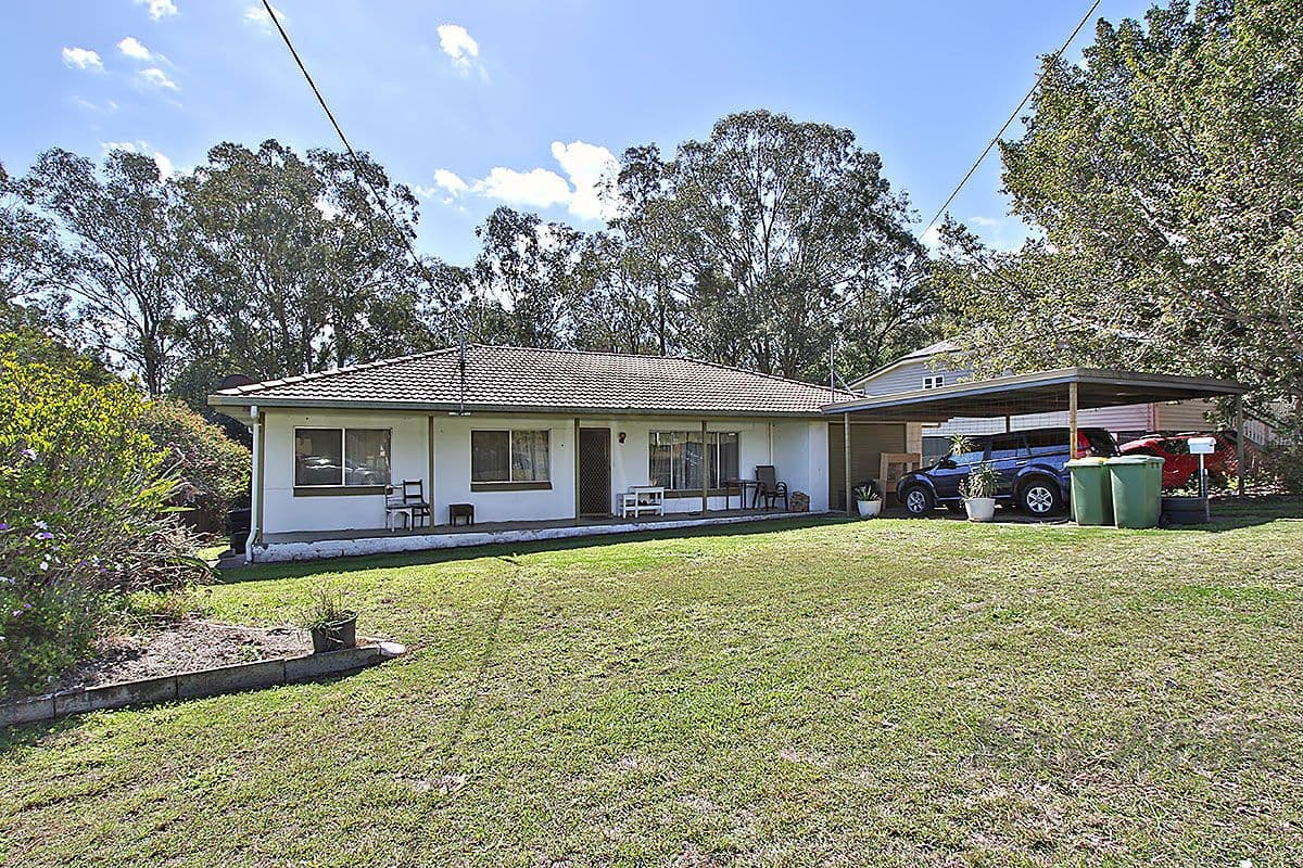 10 Thompson Street, Bundamba QLD 4304, Bundamba - Image 1