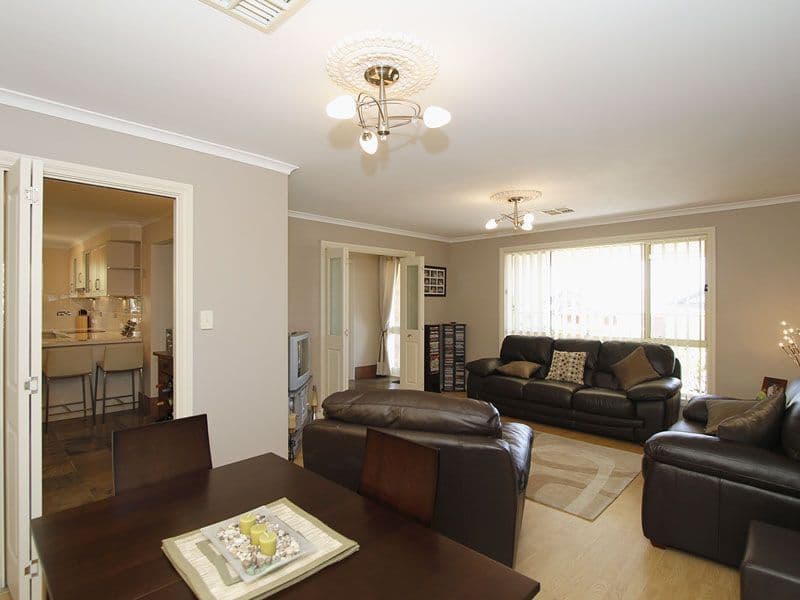 5 Deane Avenue, NOARLUNGA DOWNS SA 5168, Noarlunga Downs - Thumbnail 4