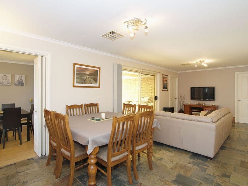 5 Deane Avenue, NOARLUNGA DOWNS SA 5168, Noarlunga Downs - Thumbnail 8