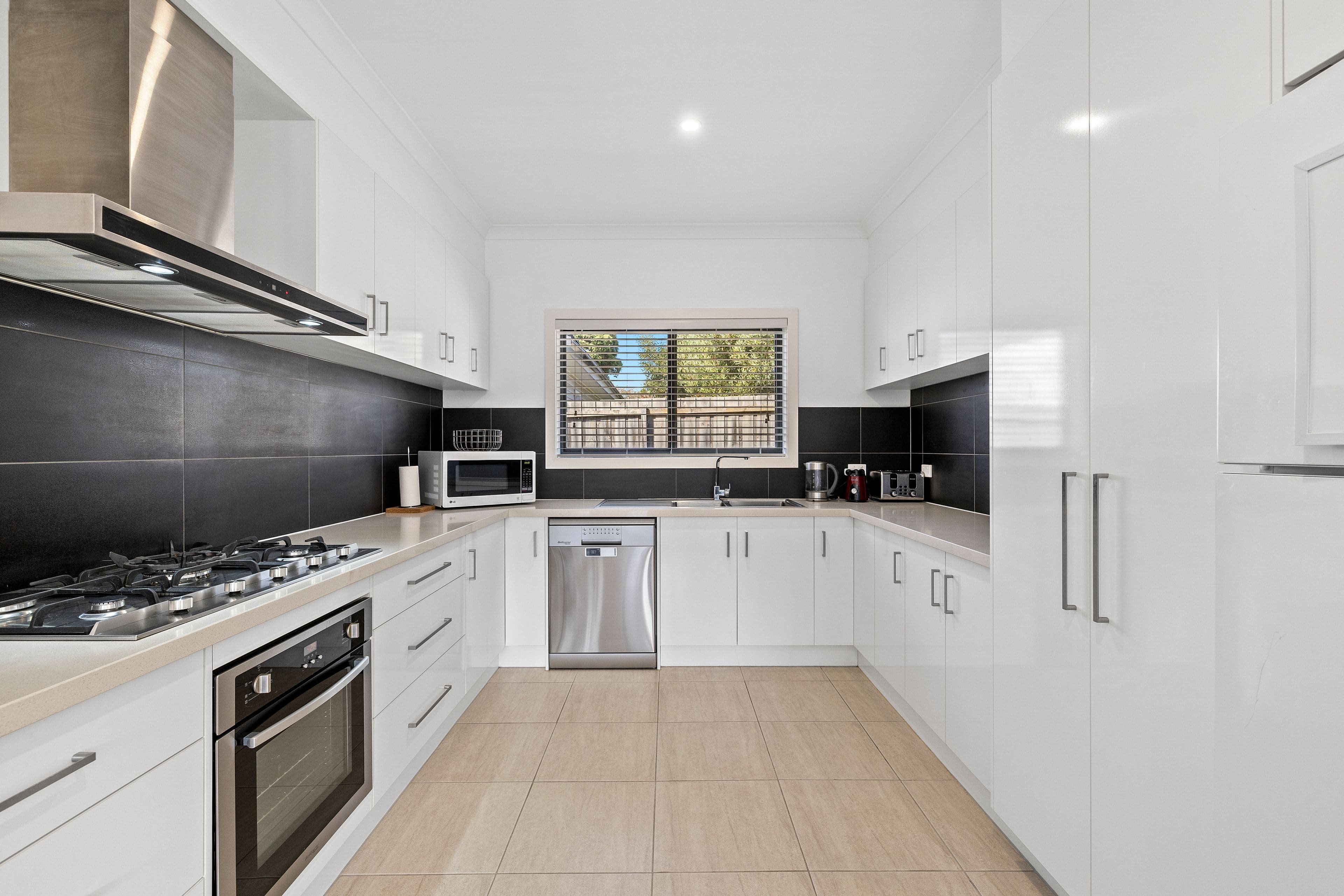 5 Damar Avenue, Boronia VIC 3155, Boronia - Thumbnail 3