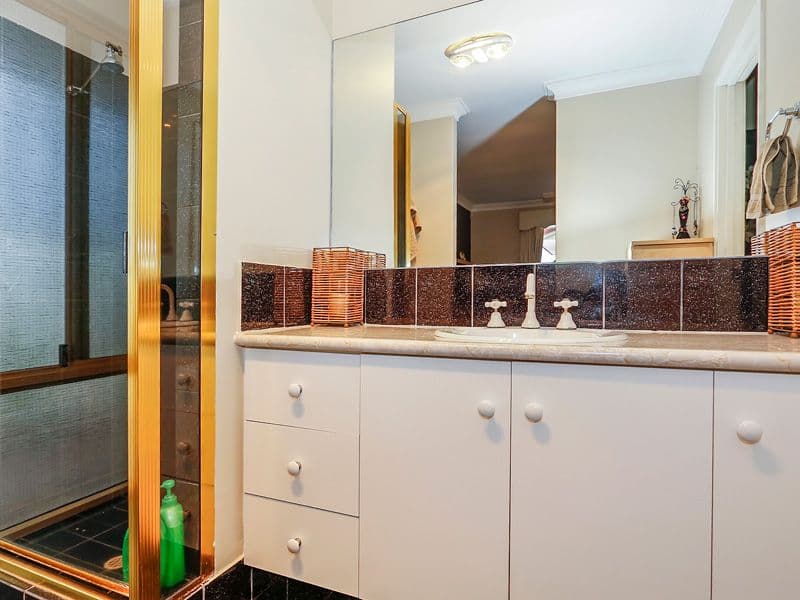 4 Bowood Cove, Kiara WA 6054, Kiara - Thumbnail 5