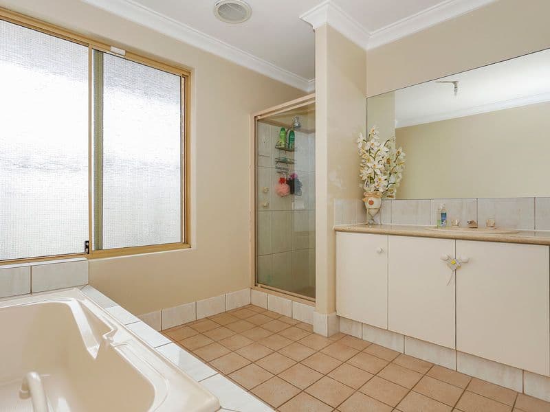 4 Bowood Cove, Kiara WA 6054, Kiara - Thumbnail 8