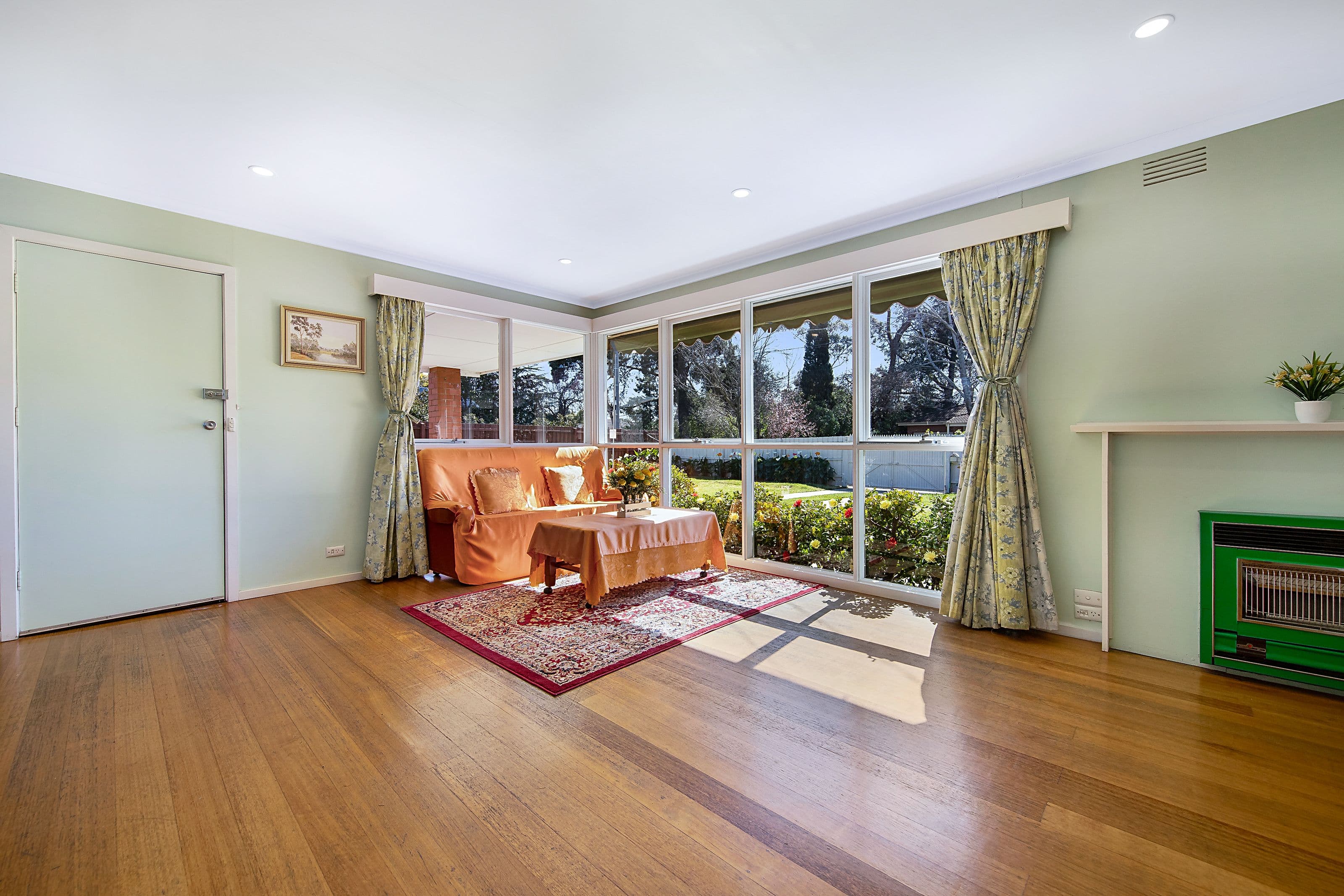 6 Acacia Grove, Glen Waverley VIC 3150, Glen Waverley - Thumbnail 3